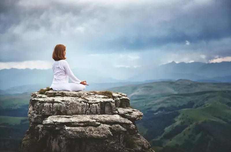 Jak pięknie ozdobić zeszyt do religii, by wyrazić swoją duchowość?